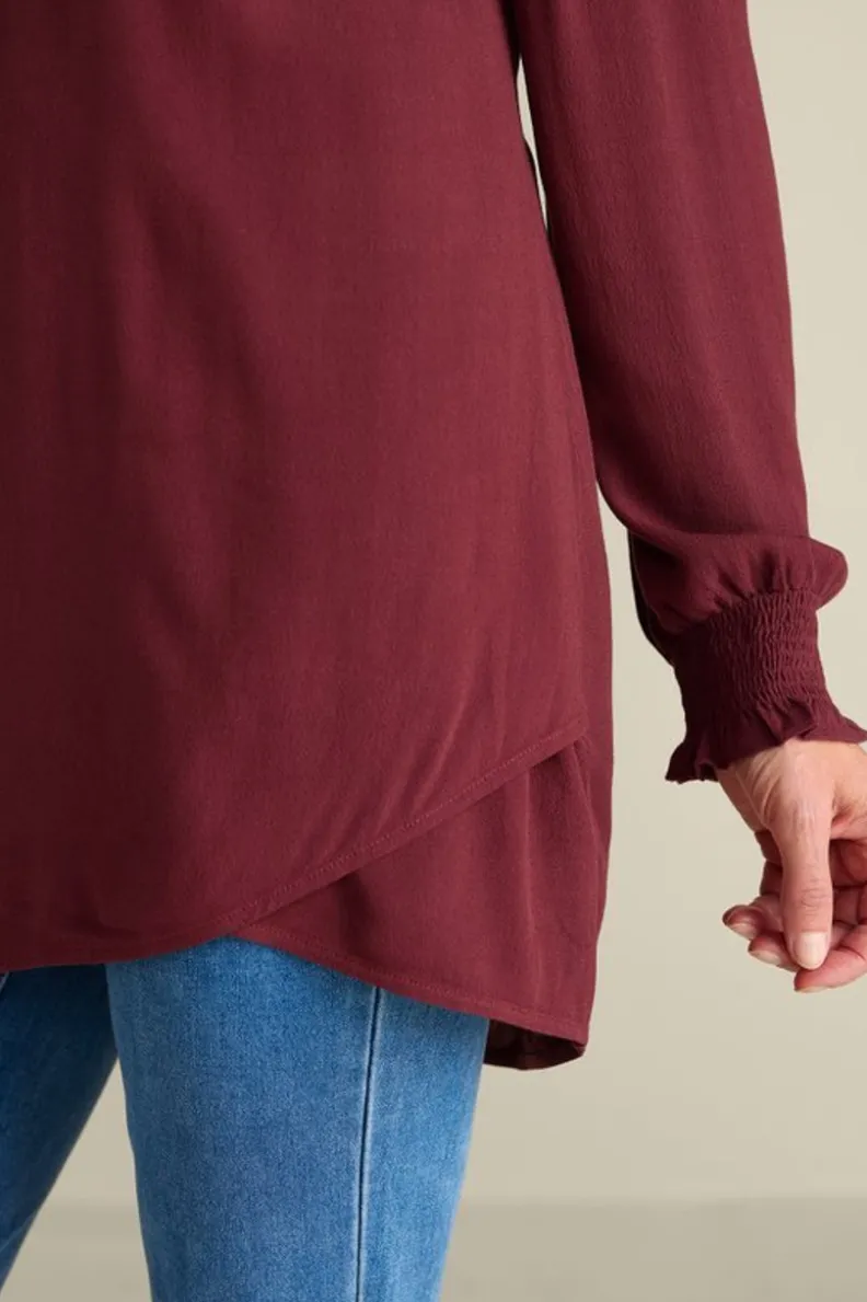 Túnica Trista de Entornos Suaves - Elegancia en Vino Tinto con Detalles Acogedores