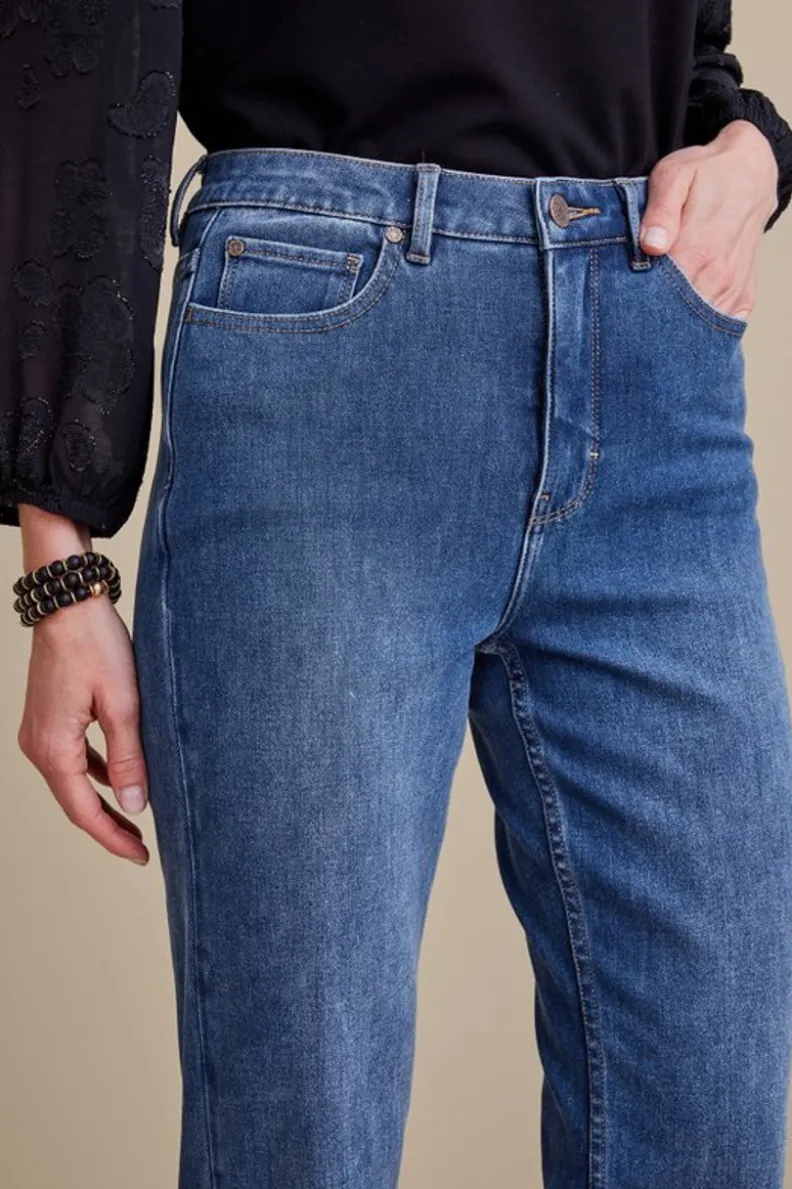 Jeans Soft Surroundings: Vaqueros Rectos en Denim Ultraconfort - Estilo Clásico que Acompaña Tu Movimiento