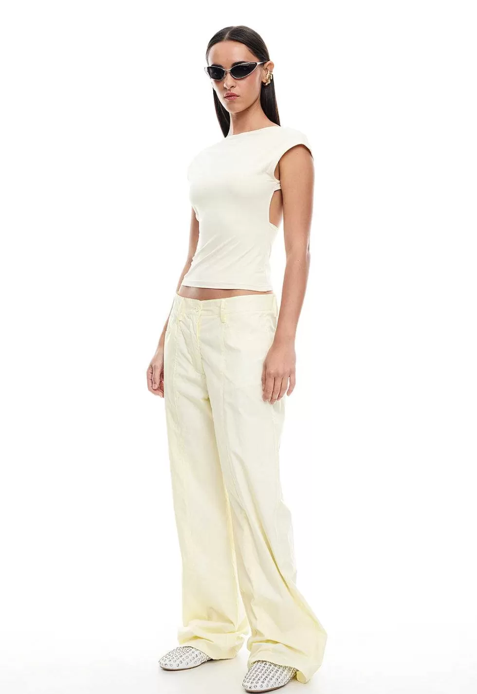 ¡Oferta Relámpago! Top con Lazos Lioness Uno - Estilo Único ¡No Te Quedes Sin El Tuyo!