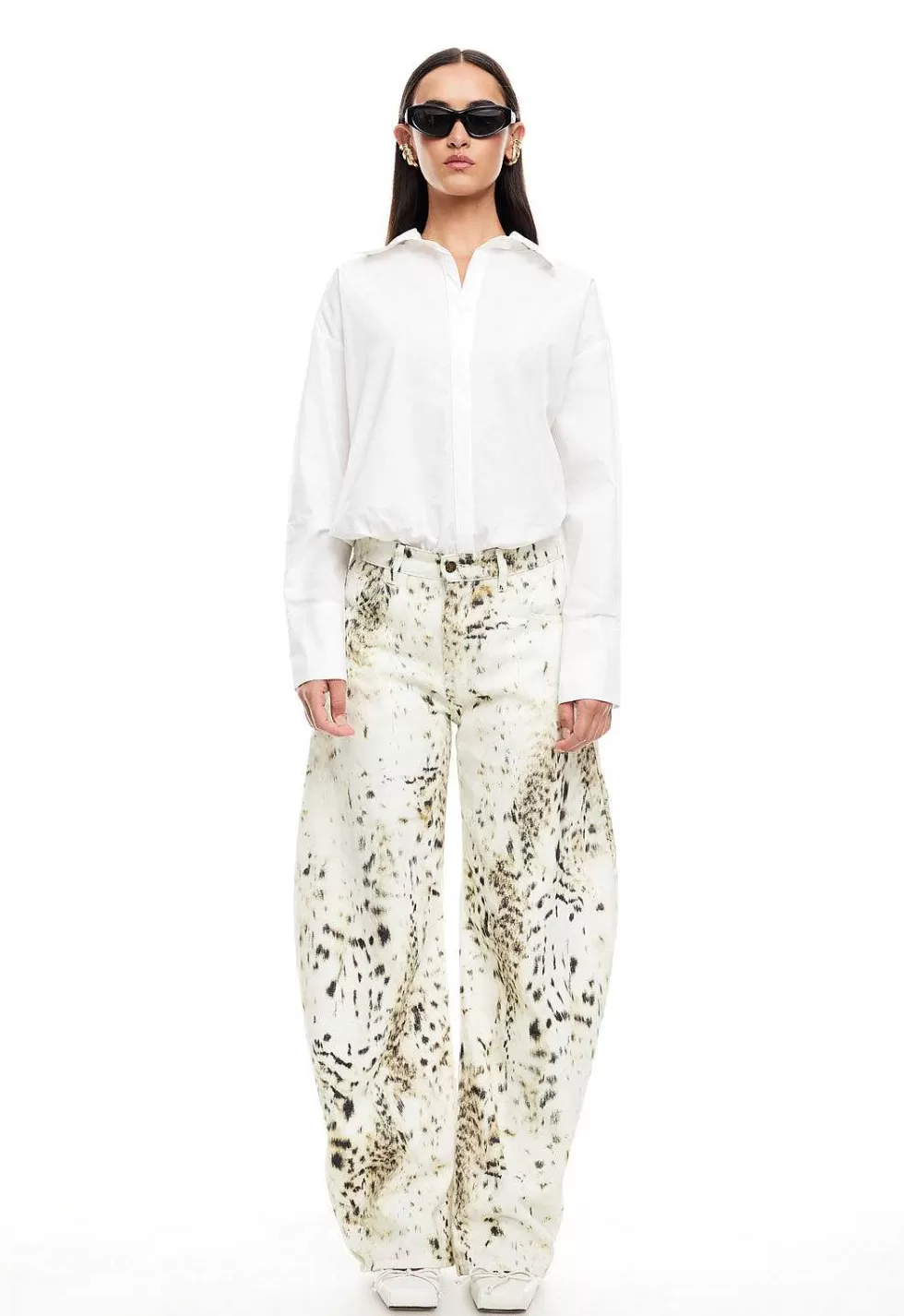 Camisa Corbatera con Diseño Exclusivo de Leona - Estilo Valentino a Precio Accesible
