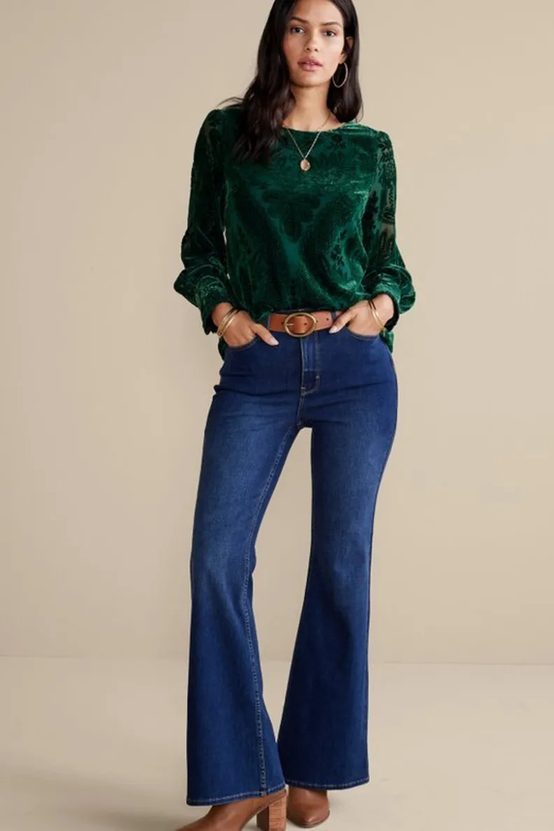 Blusa de terciopelo Vanetta - Elegancia suave para looks diarios | Colección Otoño-Invierno 2023 - Diseño Exclusivo en Telas Premium