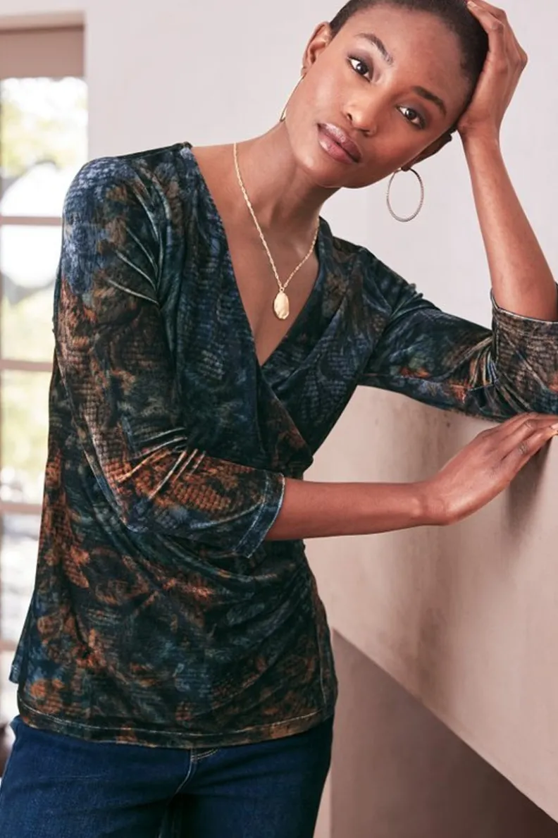 Jersey Alyssa en Terciopelo Suave - Diseño Cálido con Detalles de Punto Elegante