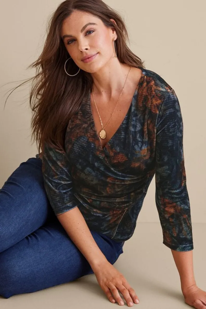Jersey Alyssa en Terciopelo Suave - Diseño Cálido con Detalles de Punto Elegante