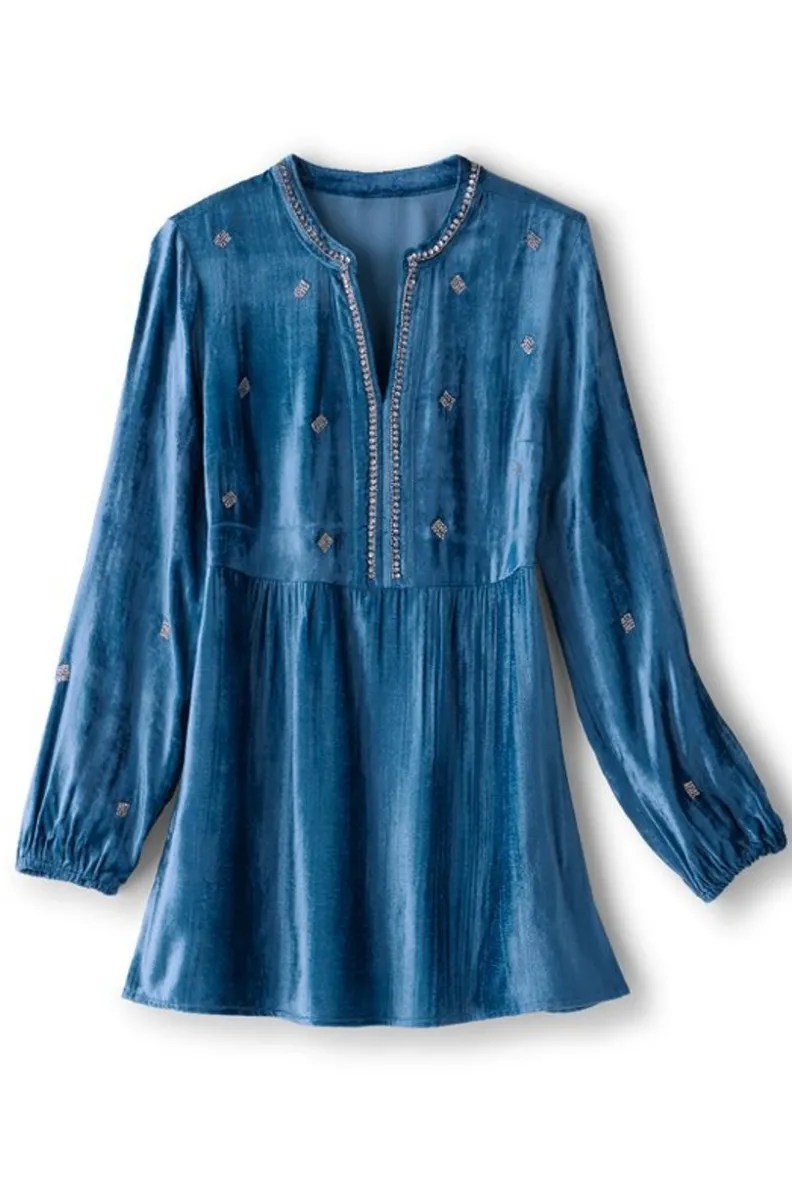 Túnica Elegante Verna de Terciopelo Artesanal con Bordados - Azul Zafiro Intenso | Colección Exclusiva Tops-Soft Surroundings