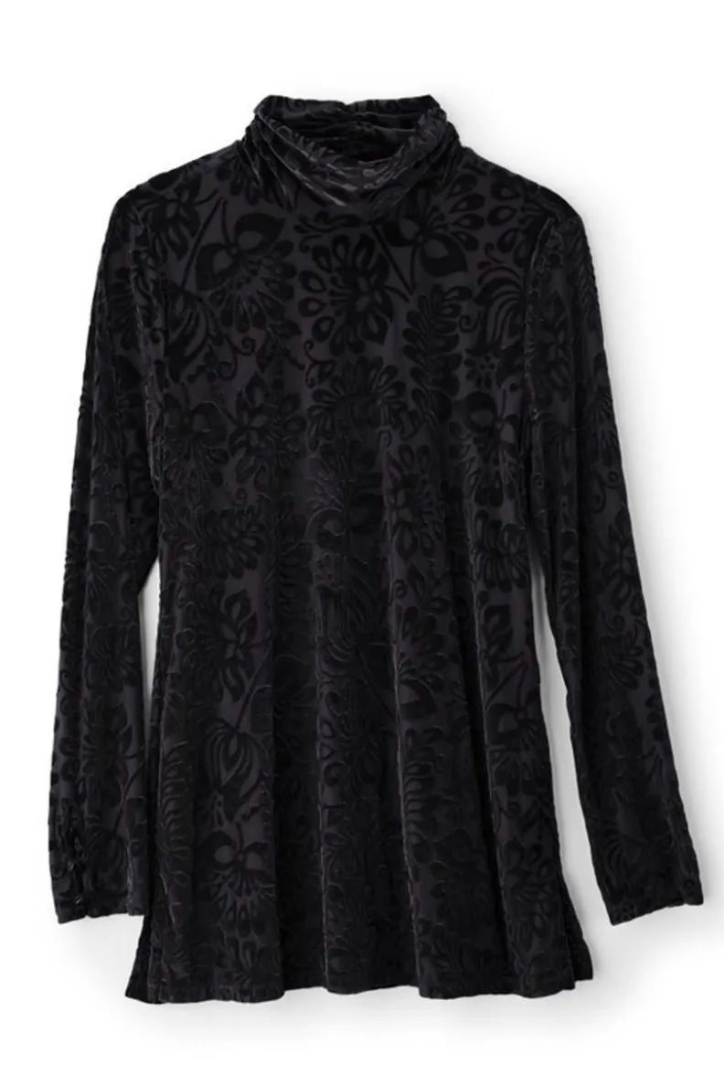 Jersey Walden de Terciopelo Suave - Cuello Alto con Detalles Elegantes | Tops-Soft Surroundings