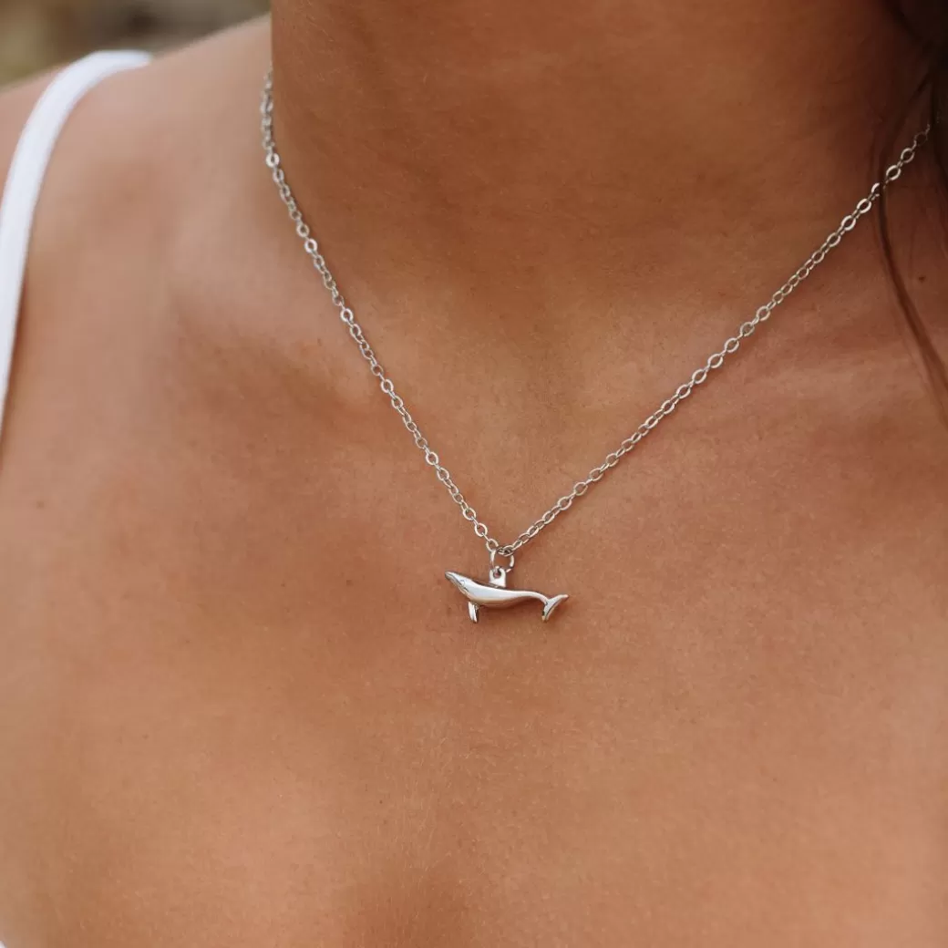 Collar Artesanal Inspirado en Ballenas · Joyería Marina Atolea