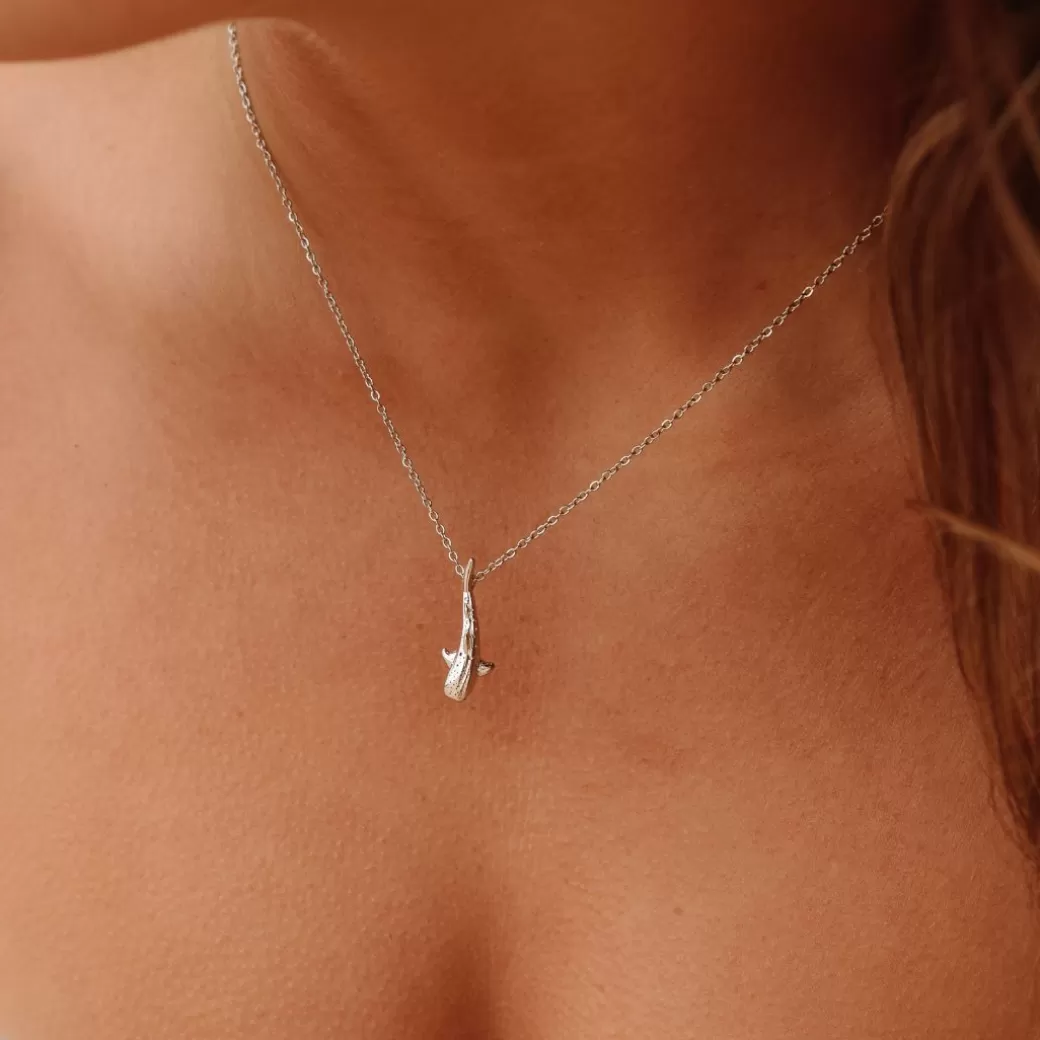 Colgante Sirena del Océano ✨ Joyería Atolea - Elegancia Marina con Toque Divino 

（：