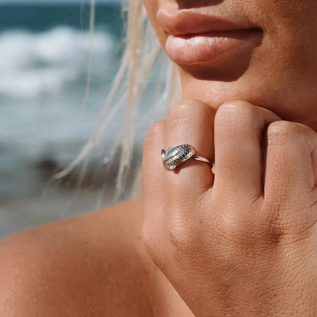 Exclusivo Anillo Tiburón Ballena - Oferta Limitada en Joyería Atolea