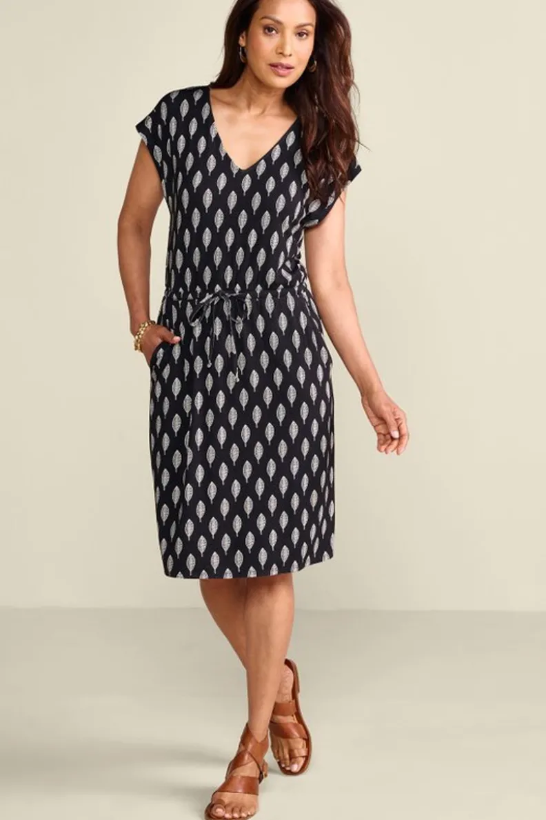 Vestido Corto Whitley con Estampado Tropical - Diseño Sofisticado de Hojas Exóticas por Soft Surroundings