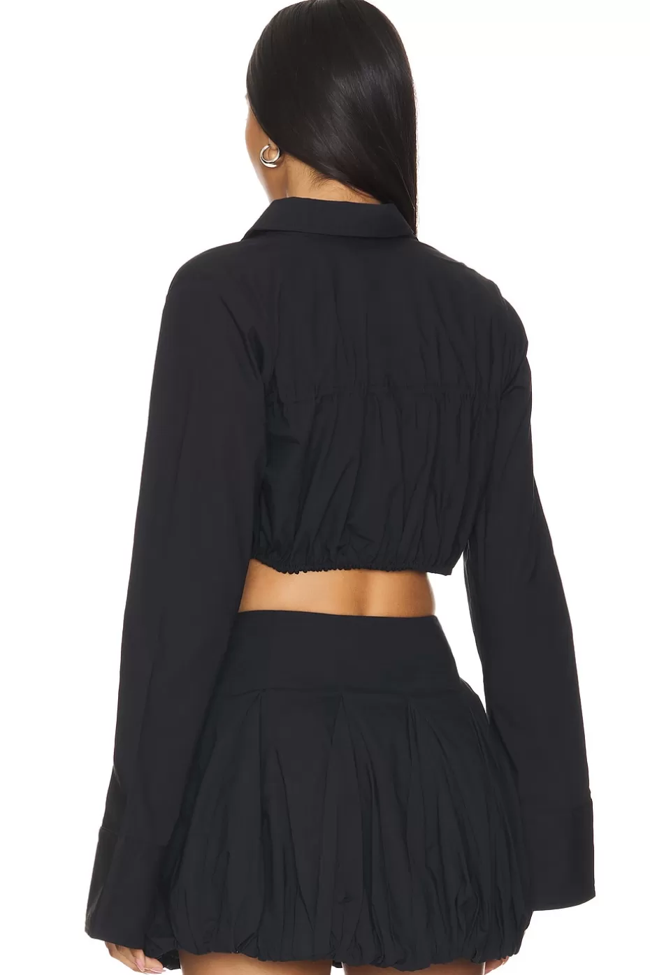 «Blusa Valerie: Diseño Exclusivo de Maggie MacDonald para Lovers + Friends - Edición Primavera»