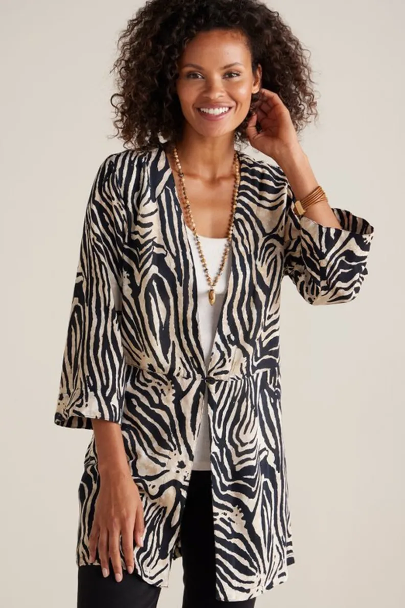 Chaleco acogedor Zella en tono marrón con estampado cebra - Diseño versátil de Soft Surroundings para jackets y abrigos