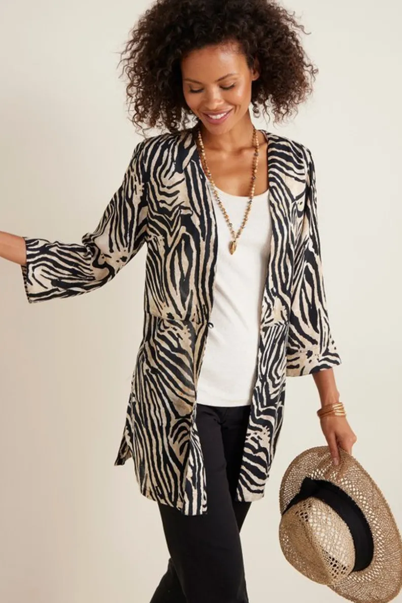 Chaleco acogedor Zella en tono marrón con estampado cebra - Diseño versátil de Soft Surroundings para jackets y abrigos